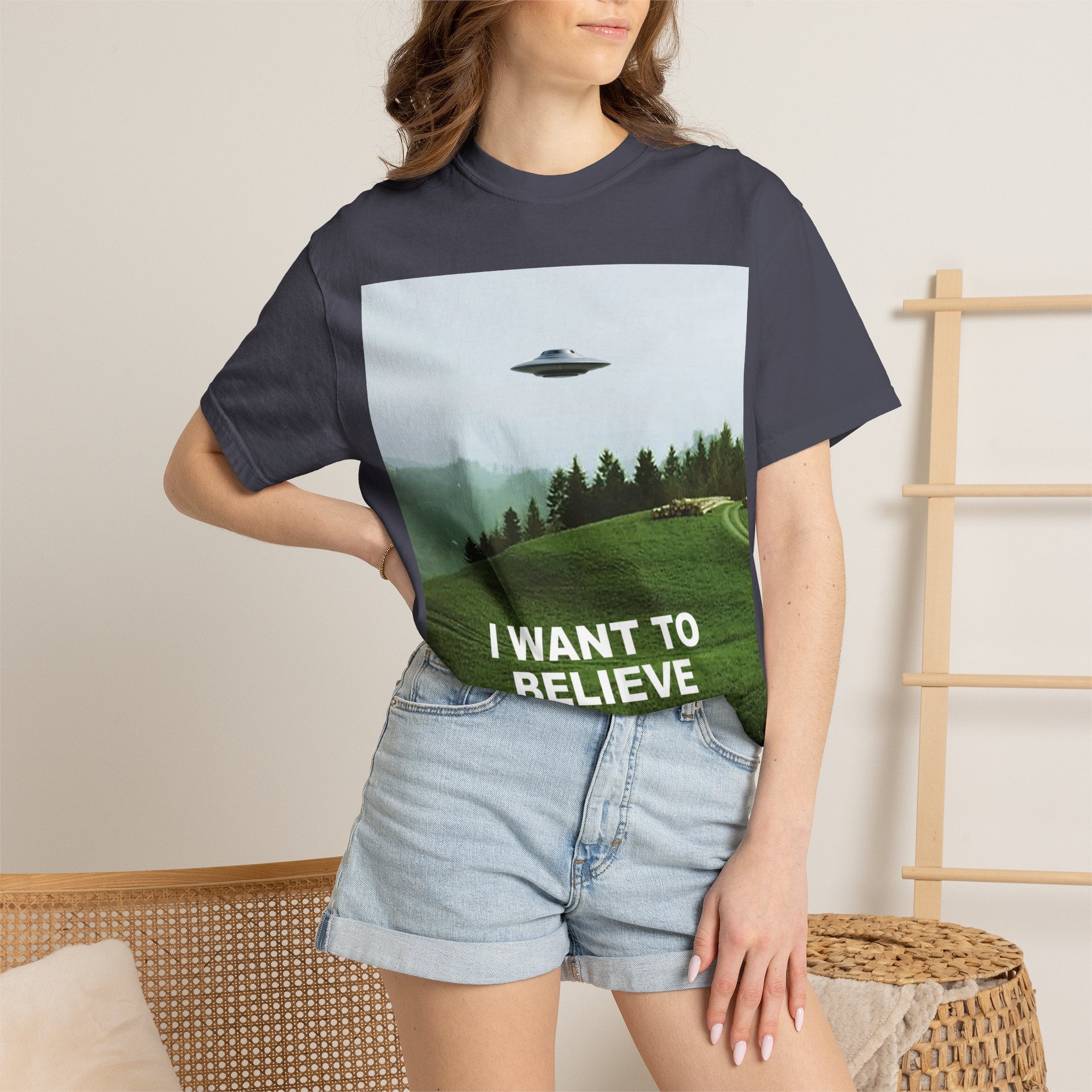 "I Want to Believe" — UFO/UAP Graphic T-Shirt
