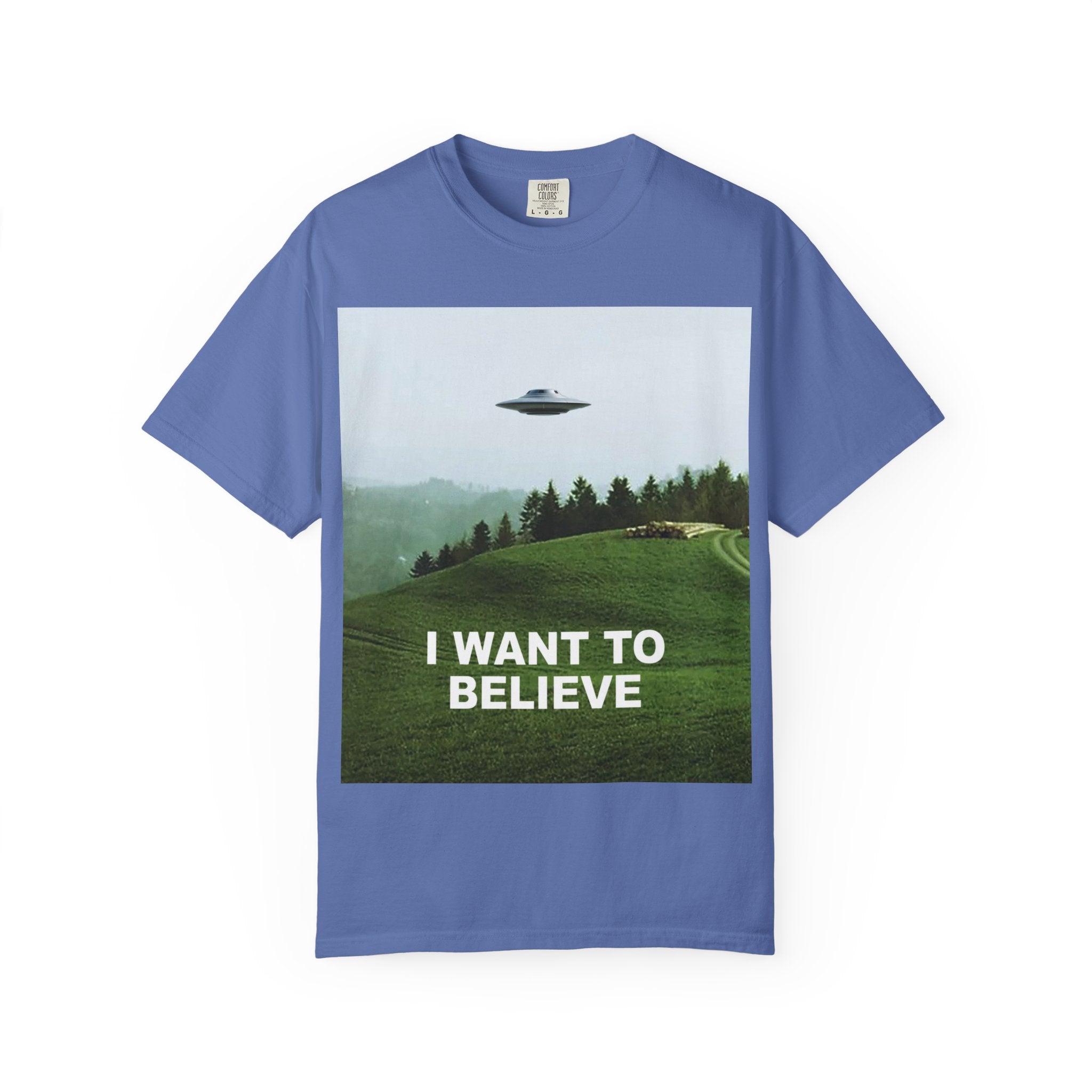 "I Want to Believe" — UFO/UAP Graphic T-Shirt