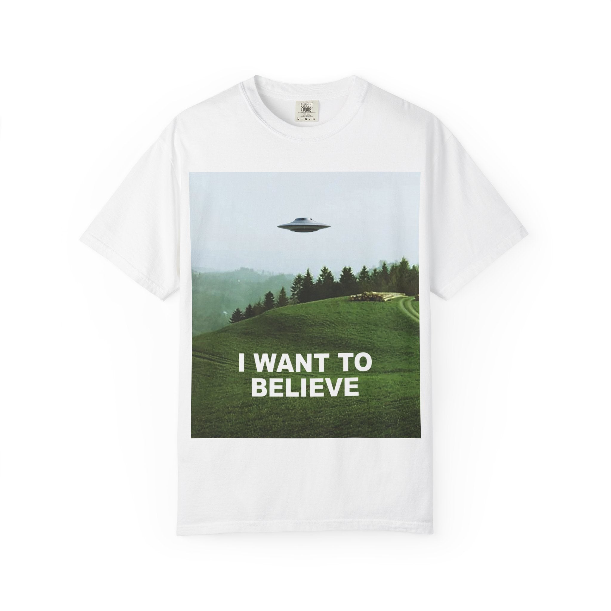 "I Want to Believe" — UFO/UAP Graphic T-Shirt